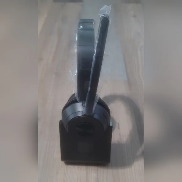 Noise canceling Bluetooth headset - Picture 3 of 9